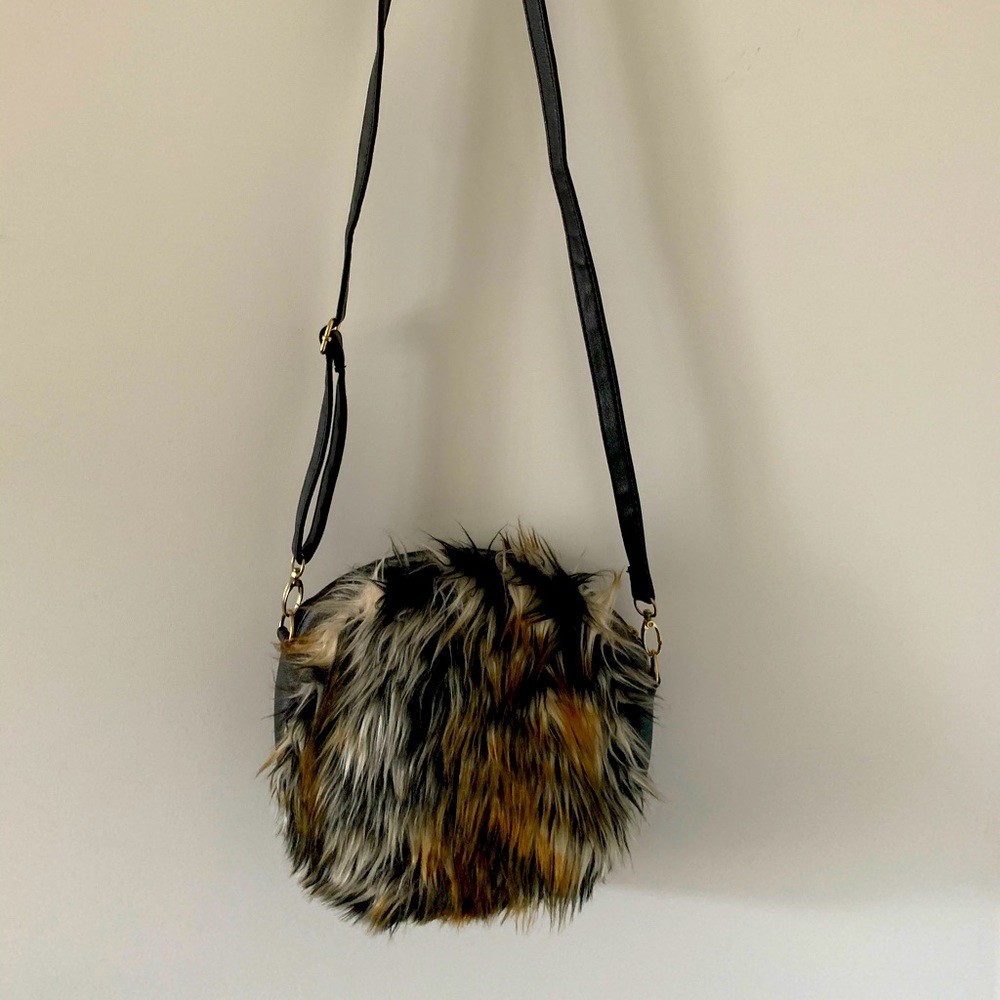 Furr Crossbody bag